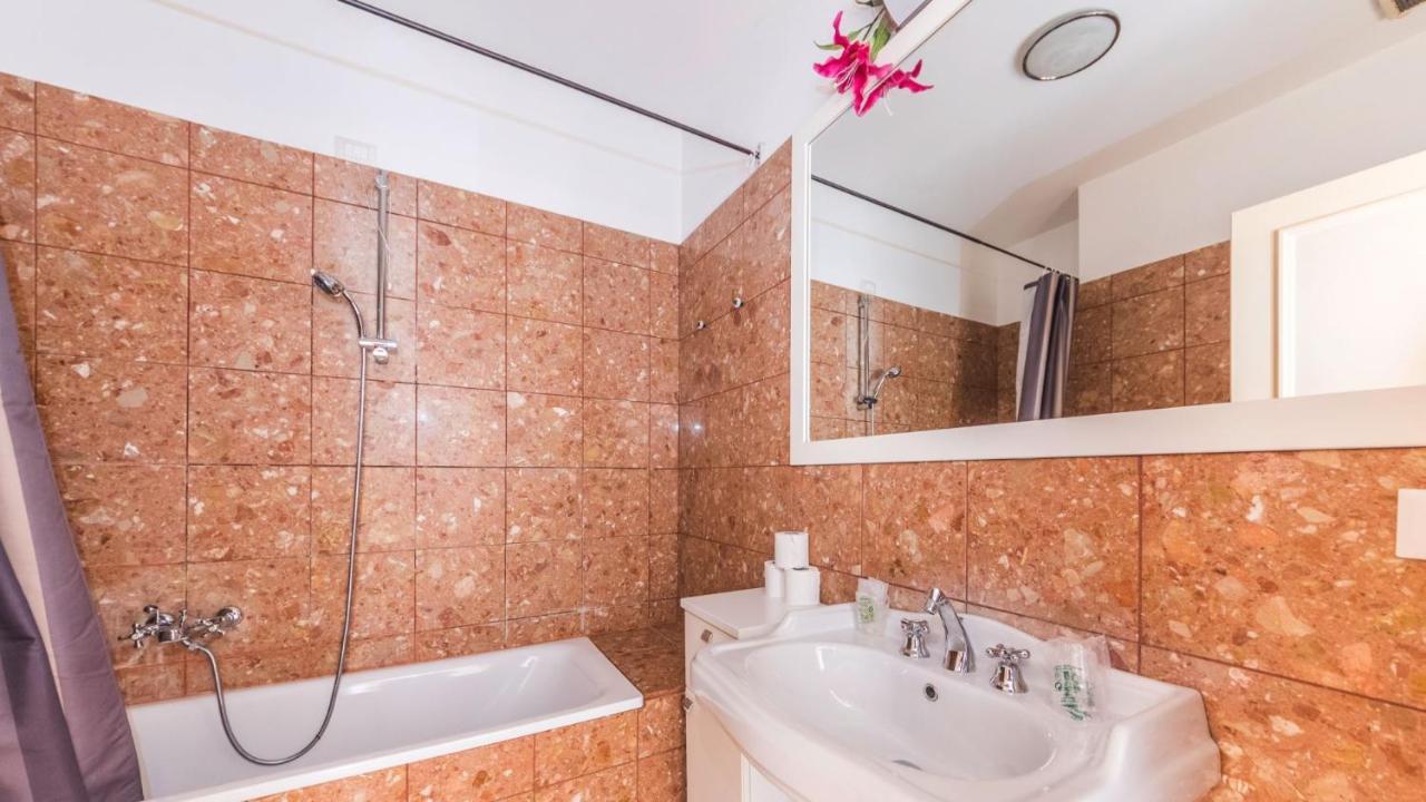 Residenza Dell'arte Apartment *